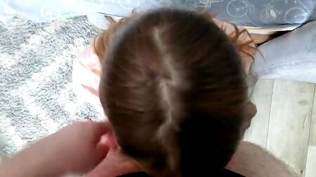 Русское хоум порно от первого лица с хорошенькой малышкой