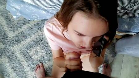 Русское хоум порно от первого лица с хорошенькой малышкой