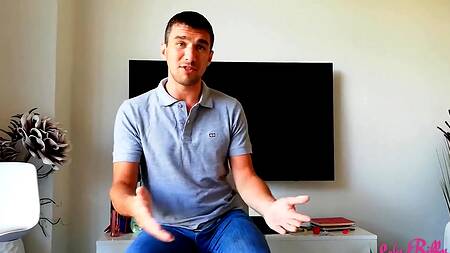 Что бы  взяли на работу пришлось вылизать начальнице пизду