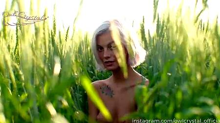 Вывез подругу на природу потрахаться, но еблю пришлось заканчивать дома