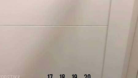 Шаловливая русская нимфа приняла на язычок вкусный камшот бойфренда