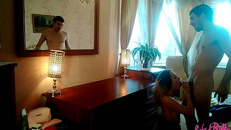 Не смогла сказать нет парню с очень большим членом