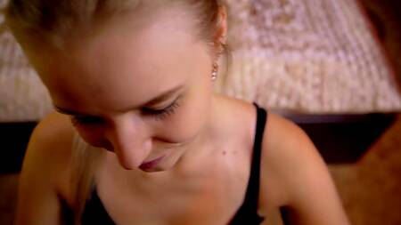 Подарила брату на день рождения первоклассный глубокий минет