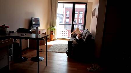 Русский пацан страстно сношает сзади худенькую русскую блондинку