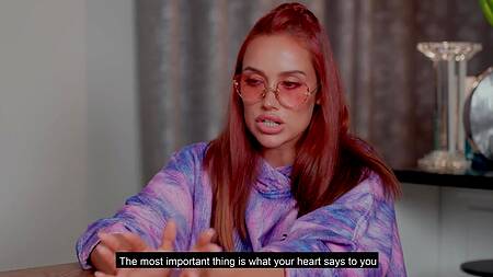 Кончил на попу удовлетворённой красавице от первого лица