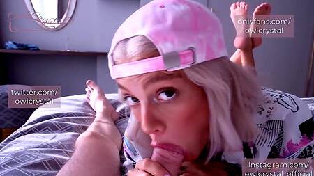 Братишка прибалдел от узенькой пизды миниатюрной сестры