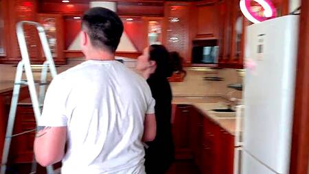 Горячая девушка возбудила ротиком и красиво отдалась ненасытному самцу