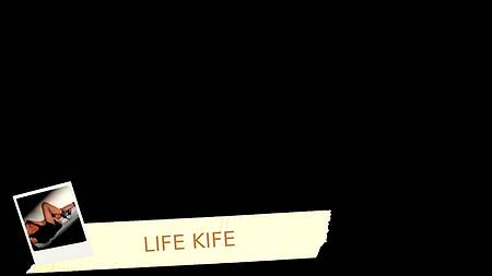 Безотказная нимфа отдалась водителю в салоне автомобиля