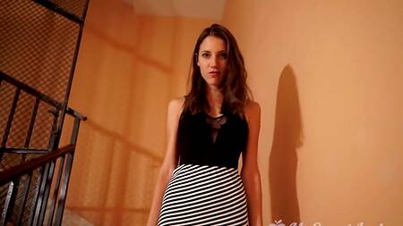 Возбуждённые туристы решили потрахаться в дешевом отеле