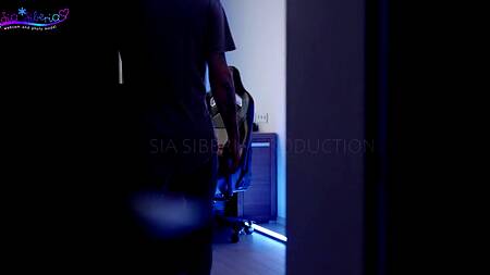 Безотказная нимфа исполняет в сексе все желания самца