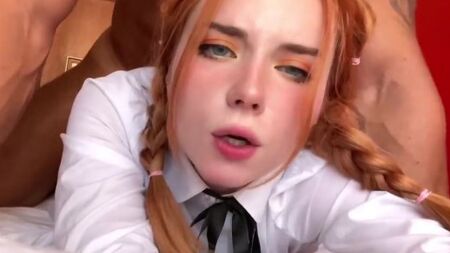 Оттраханная рыжеволосая молодуха приняла в ротик сперму