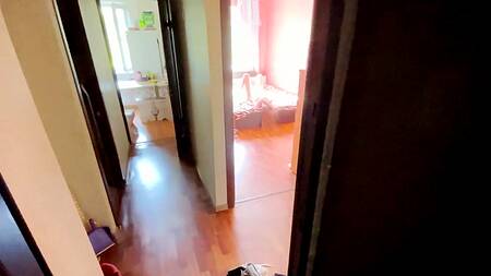 Подгадывал за мастурбирующей сучкой и получил доступ к ее пизде