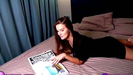Снял качественное домашнее порно с очень красивой русской подружкой