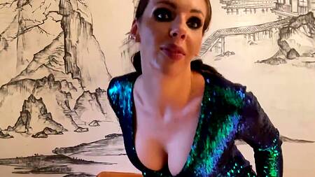 Секс в туалете с грудастой русской шлюшкой за парочку коктейлей и камшот на ее грудь