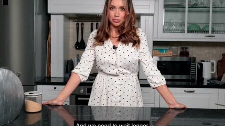 Сексуальные кулинарные курсы с грудастой домохозяйкой, которая отлично трахается