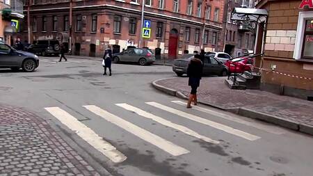 Наивная русская девушка хочет быть известной и успешной после порно кастинга