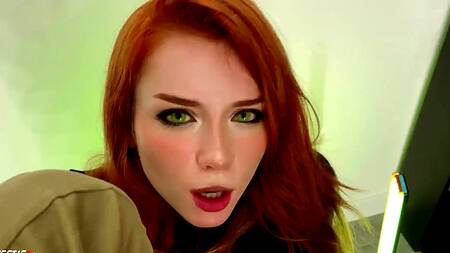 Рыжая бестия с круглой жопой поработала ртом и попрыгала на члене