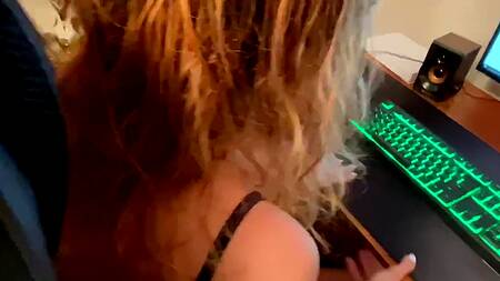 Натянул упругую попку русской студентки в обмен на решение задачи по математики