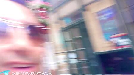 Русская брюнетка Саша Спарроу покоряет Европу и большие члены