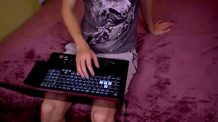 Лекция по инвестициям в обмен на жаркий секс раком с кремпаем