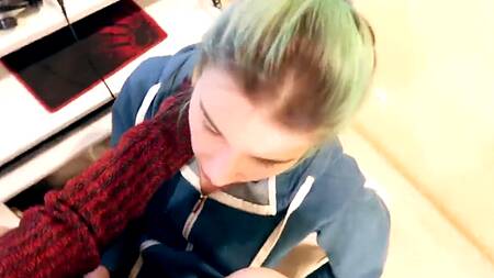 Развратная сестренка дает себя трахнуть задроту брату за домашку по физике