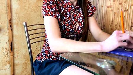 Сбылась мечта студента и он трахнул сексуальную училку с большой жопой раком