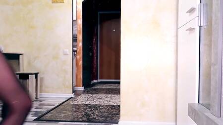 Оттрахал по очереди двух миленьких сестричек с глубокими глотками в рот