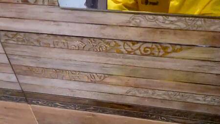 Курьер из Яндекс Еда накончал в киску похотливой клиентки с большой задницей