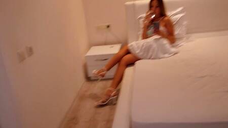 Пьяная русская телка закусила спермой бойфренда после бурной порнушки