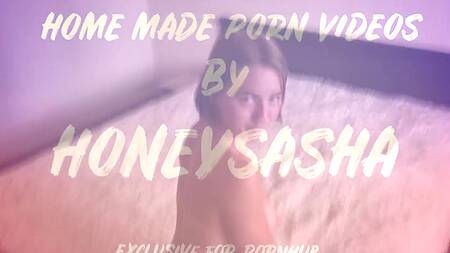 Первый оргазм от анального секса для грудастой куколки с тугой попкой