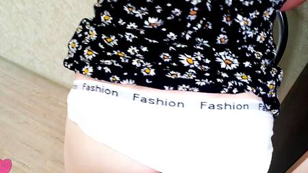 Грубо отодрал в глотку скромную жену должника, обкончав все ее милое личико