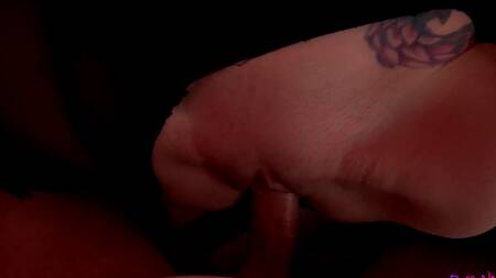 Пьяная блондинка после клуба захотела грубого секса в порванных колготках