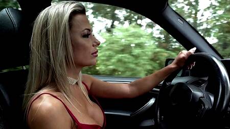 ftp://bcdn@176.9.137.83/www/tor.kniga365.com/ShalinaDevineDesperateAnalMILF_s01_ShalinaDevine_VinceKarter_540p.mp4