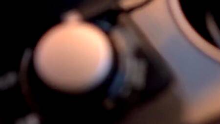 Пьяная московская девушка захотела отсосать в машине вместо фотосессии