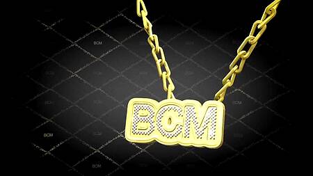 Распутная блондинка с силиконовыми сиськами в ожидании черного ебаря с большим членом