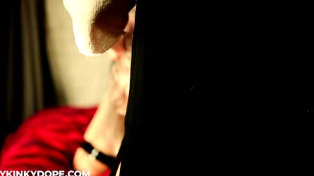 Жаркую блондинку грубо оттрахали раком и воспользовались ртом для глубокого минета