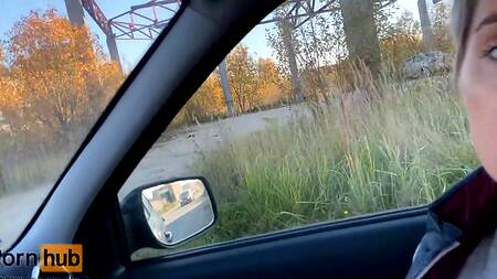 Грудастая русская милфа согласна трахаться с таксистом в качестве оплаты проезда