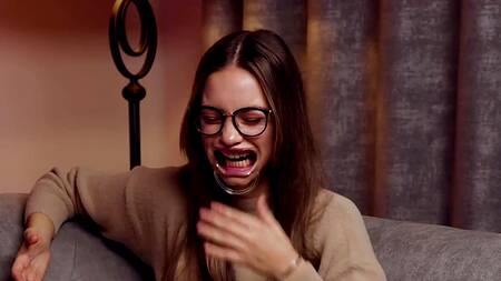 Новый выпуск Hype Show с элитными шлюшками, готовыми на необычное порно