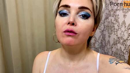 Русская мамка с большими сиськами грязно трахается на пути к порно известности