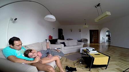 Снял жаркий анальный инцест с красоткой сестрой на новенькую камеру