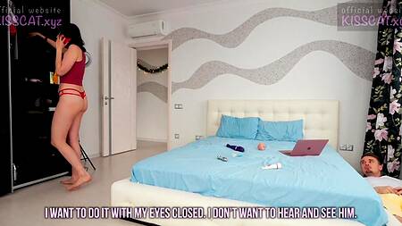 Стоп, какого хера! Я хотела сделать минет незнакомцу, а не сыну Глубоко заглатывает член POV на 07:03; лижет яйца на 07:50; дрочит длинный член на 08:24   Модель:Kiss Cat  Категория: русское