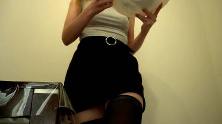 Устроила кремпай в сладкую киску наивной сестрички после пылкого секса