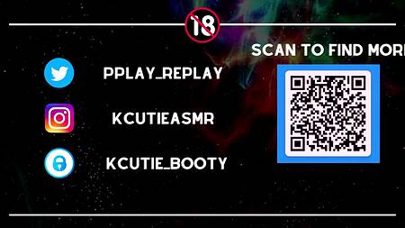 Юная блондинка раздвигает ноги и открывает рот перед большим членом лежа на столе