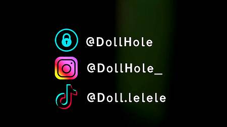 Наглый курьер отжарил соблазнительную русскую девушку и кончил на лицо