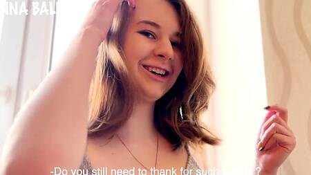 Сучка просит её пошлёпать по попке с 06:24; придушивает себя на 06:30; трах на подоконнике крупным планом на 07:11; дрочит член брату на 07:57, 08:45   Модель:Anna Bali  Категория: русское