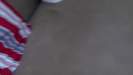 Приукрасил спермой жопу стройной русской соседки, которая не может долго не трахаться