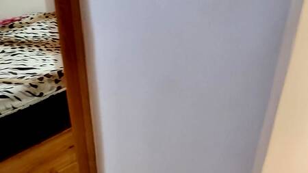 Жестко выпорол грудастую подружку ремнем по жопе, попутно трахая ее киску