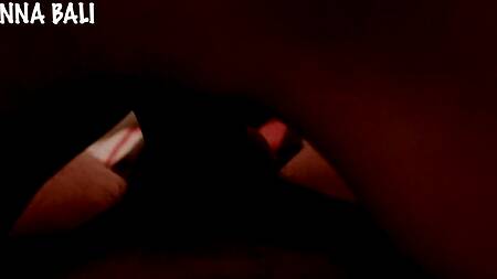 Напуганная голая девушка прячется от грозы на крепком члене соседа, трахаясь от первого лица