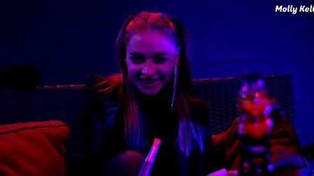 Не случайна встреча с бывшей в клубе завершилась бурным сексом и крутым отсосом