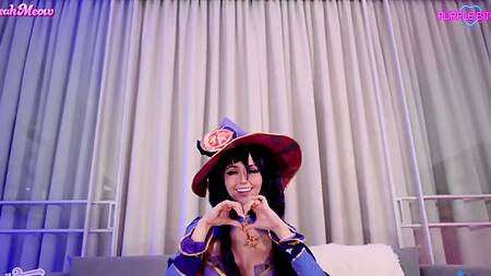 Компашка косплей телочек сначала насладилась секс игрушками, а уже потом настоящим членом